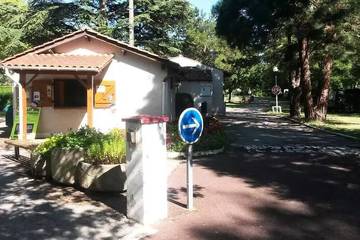 Camping pour 4 Personnes dans Revel, Parc naturel régional du Haut-Languedoc, Photo 1
