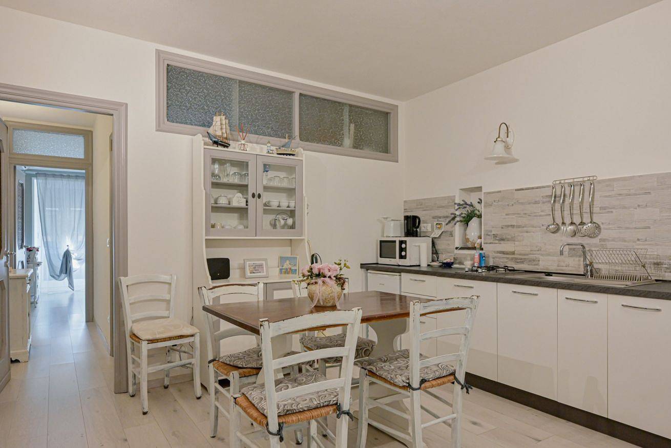 Appartamento intero, Guesthost - Casa De Battè Apartment in Riomaggiore, Comune di Riomaggiore