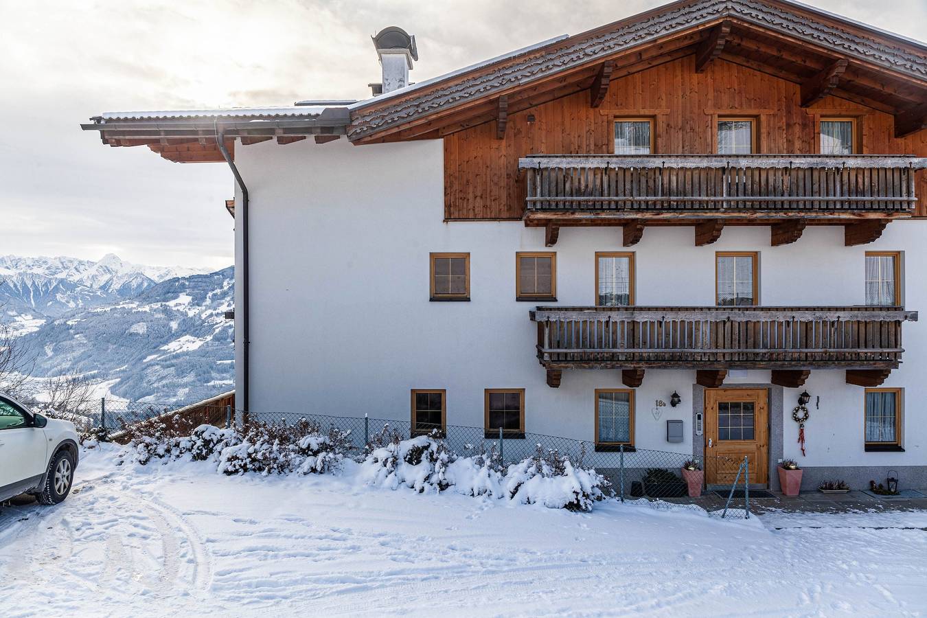 Ganze Wohnung, Apartment „Rofanblick“ mit Bergblick, Wlan und Balkon in Stummerberg, Ski-Optimal Hochzillertal