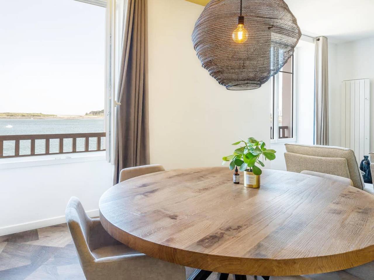 Appartement entier, Magnifique appartement avec vue sur mer sur l'île de Stagadon in Landéda, Région de Brest