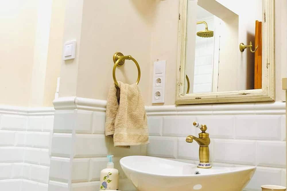 Spacious 4-bedroom house with Ac and Wifi in superb Hajdúszoboszló in Sobols, Hajdúszoboszlói járás