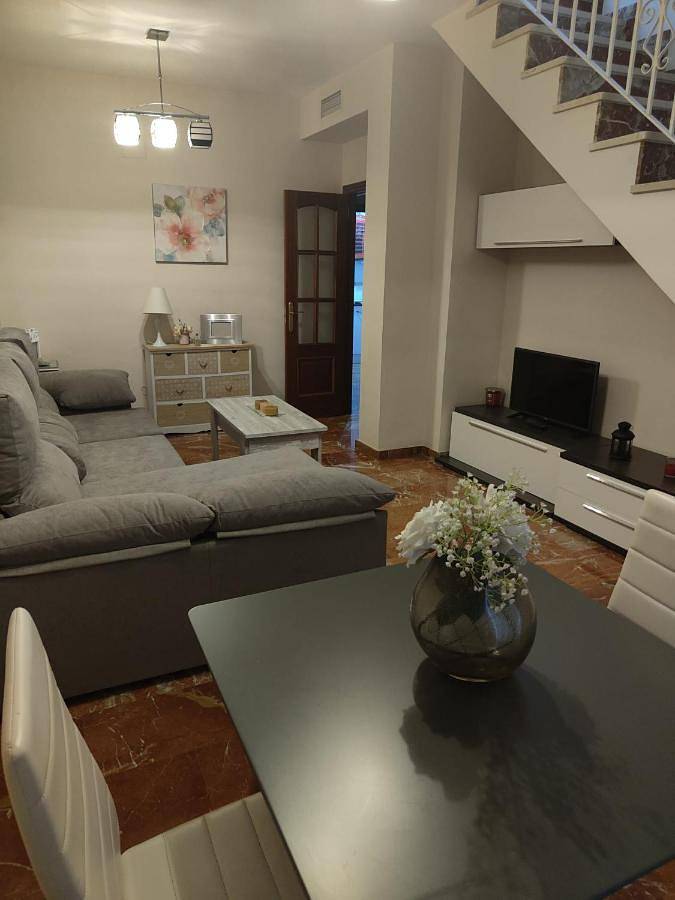 Apartamento para 6 personas, con Balcón y Terraza en Montoro 