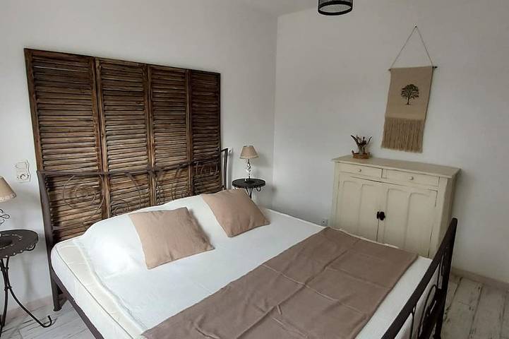 Location de vacances pour 8 personnes, avec terrasse ainsi que jardin et jacuzzi à Chantemerle-lès-Grignan - 2