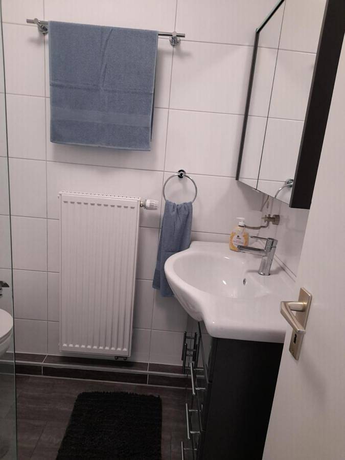 Ganze Wohnung, Ferienwohnung in Lemgo-Brake, 3 Zimmer in Lemgo, Kreis Lippe