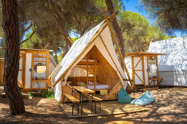 Bungalow para 2 pessoas, com Terraço e Jardim e ainda Piscina em Isla Cristina