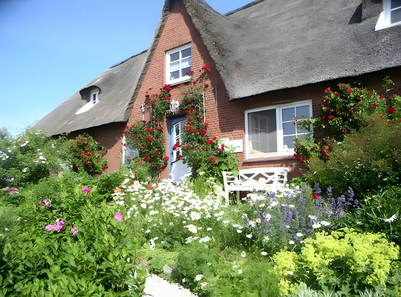 Ganze Wohnung, Ferienwohnung '2' mit Gemeinschaftsterrasse, Gemeinschaftsgarten und Wi-Fi in Pellworm, Nordfriesland