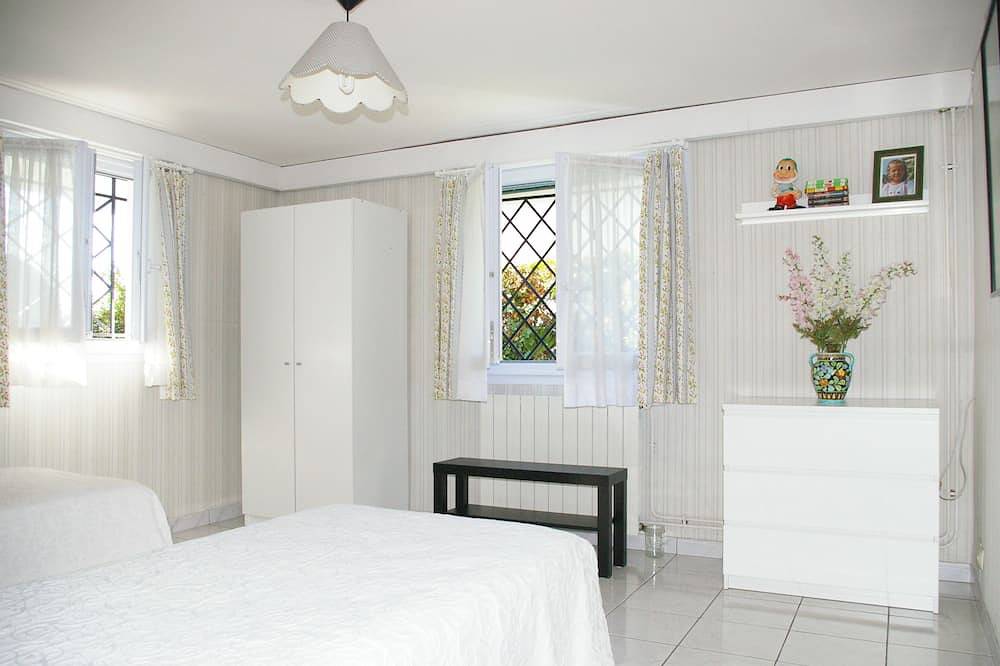 App. T3 dans Villa en Rez de jardin - 4 Pers. - 2 chambres - 1 Km de la plage in Saint-Jean-de-Luz, Région de Bayonne