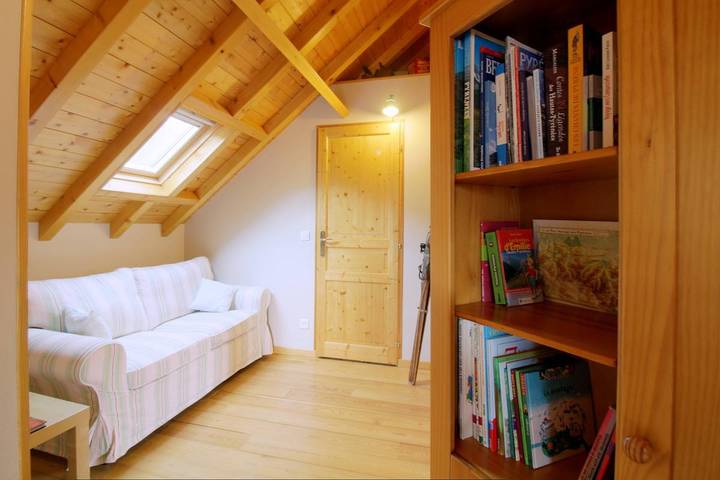 Gîte pour 3 personnes, avec terrasse et jardin, animaux acceptés à Pierrefitte-Nestalas - 3