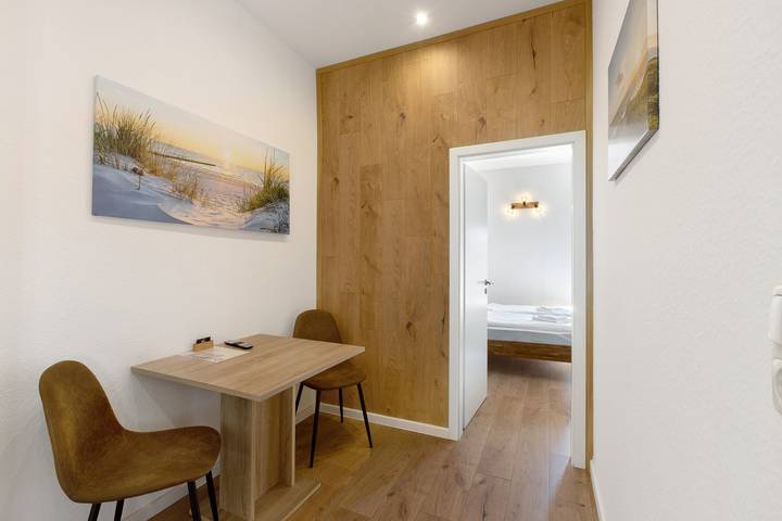 Ferienwohnung für 2 Personen, mit Balkon und Seeblick in Elbe-Börde-Heide - 2