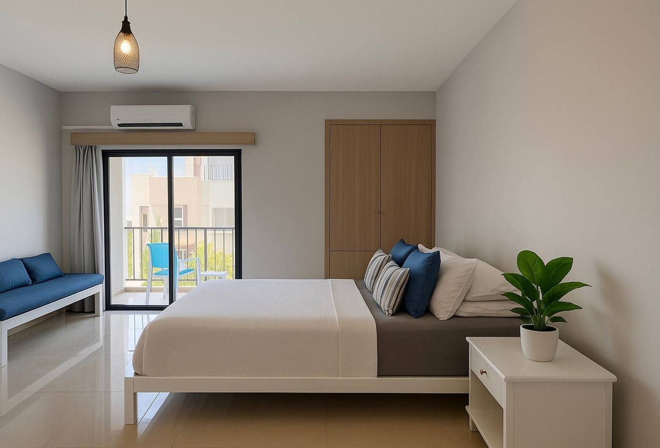 Entire apartment, 2 - 4 Bdr Apartments - Perfect Location for Sea & Shops in Paphos, South Cyprus