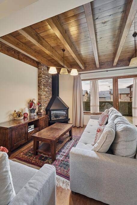 Villa pour 6 personnes, avec Terrasse ainsi que Jardin et Vue