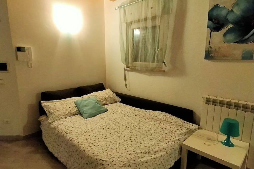 Apartamento entero, Super Comodidad Y Relajación: Playa, wifi, estacionamiento, autobús, cerca de Roma y Fiumicino in Fiumicino, Provincia de Roma