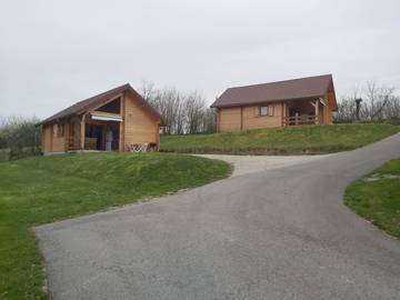 Chalet pour 4 personnes, avec terrasse, animaux acceptés dans le Jura