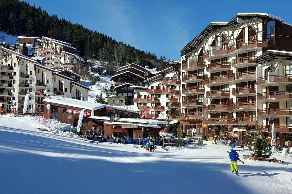 Entire apartment, Resort center, 2nd floor, balcony, tv, ski locker, 51m², La Tania in La Tania, La Perrière