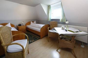 Ferienwohnung für 2 Personen, mit Pool und Balkon in Hohenberg an der Eger