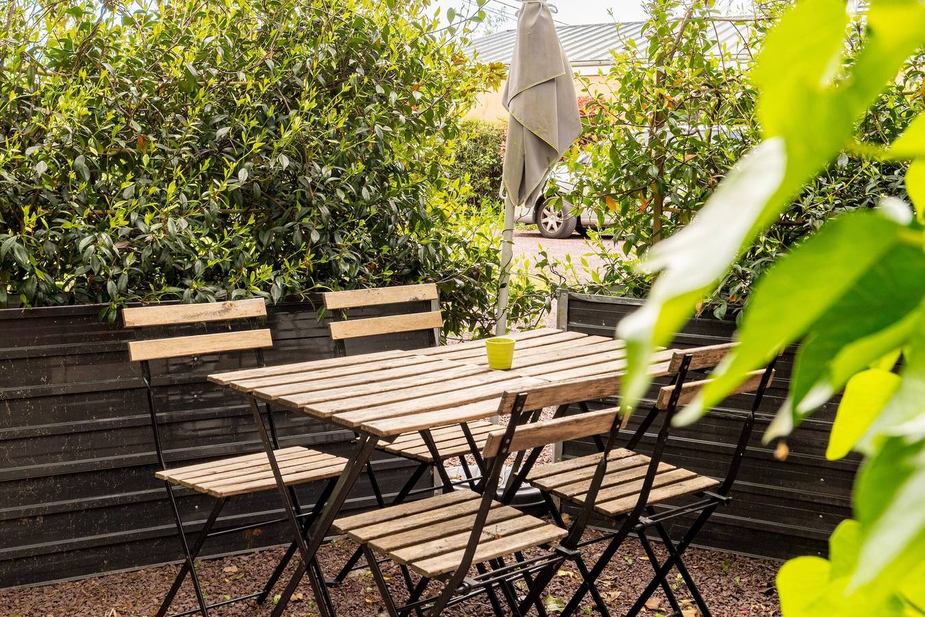 Maison 'Les Gîtes Du Robelier - L'étang' avec terrasse privée, jardin partagé et Wi-Fi in Bouaye, Région de Nantes
