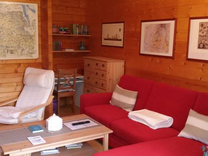 Ferienwohnung für 3 Personen, mit Terrasse und Garten in Emden - 2