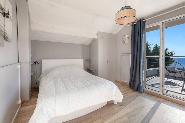 Gîte pour 4 personnes, avec jardin dans Plage de la Sennetière - 4