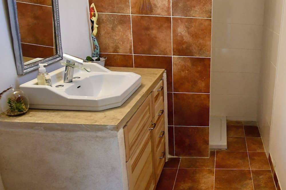 La Petite Cavales, Maison de Charme en Plein Coeur du Luberon in Saint-Martin-de-Castillon, Regionaler Naturpark Luberon