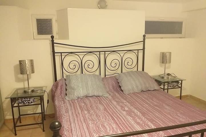 Villa pour 6 personnes, avec piscine ainsi que jardin et terrasse à La Seyne-sur-Mer - 3