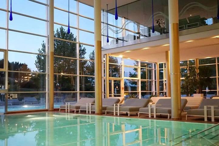 Ferienwohnung für 3 Personen, mit Garten und Whirlpool sowie Terrasse und Sauna in der Oststeiermark