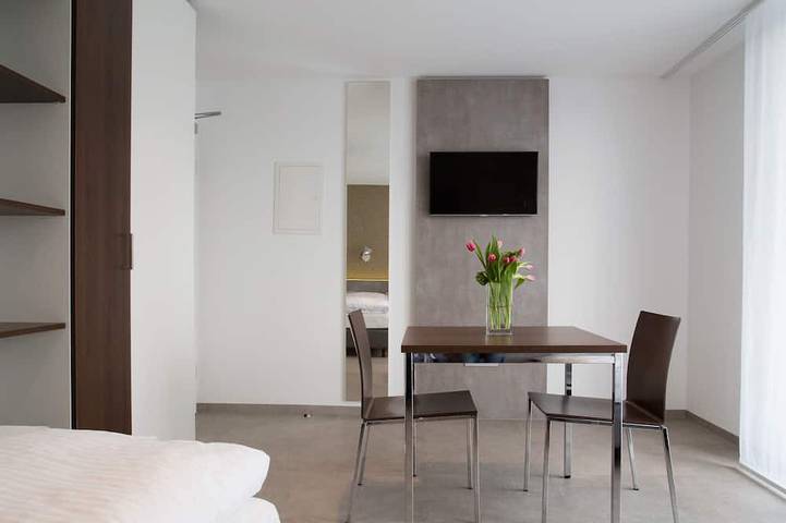 Ferienwohnung, mit Balkon und Garten in Aalen - 4