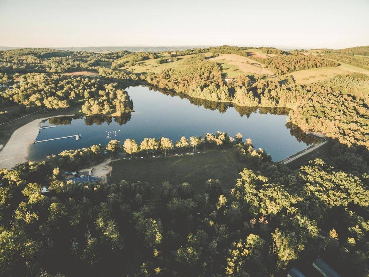Terres de France - Les Hameaux de Miel in Beynat, Région de Brive-la-Gaillarde