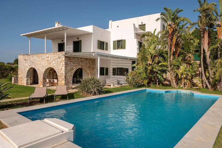 Villa pour 11 personnes, avec jardin, adapté aux familles dans Paros - 2