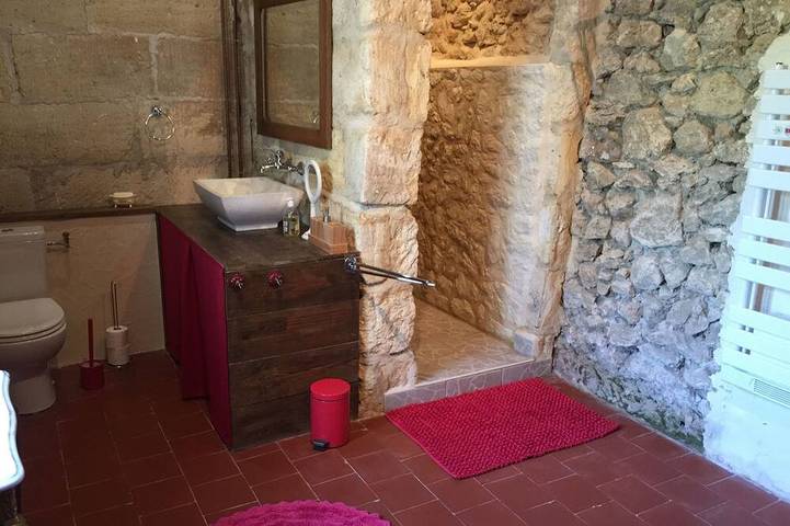Gîte pour 5 personnes, avec Jardin et Piscine à Pujols (Gironde) - 3