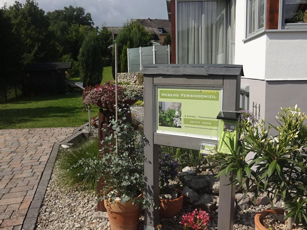 Ganze Ferienwohnung, Fewo Webers Feriendomizil - Appartement/Fewo, Bad, Wc, 1 Schlafraum in Emmelshausen, Hunsrück