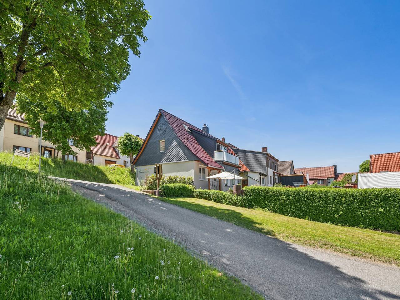 Ganze Wohnung, Helle Ferienwohnung im Harz mit Balkon in Straßberg (Sachsen-Anhalt), Harzgerode