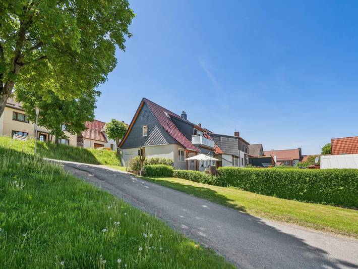 Ganze Wohnung, Helle Ferienwohnung im Harz mit Balkon in Straßberg (Sachsen-Anhalt), Harzgerode