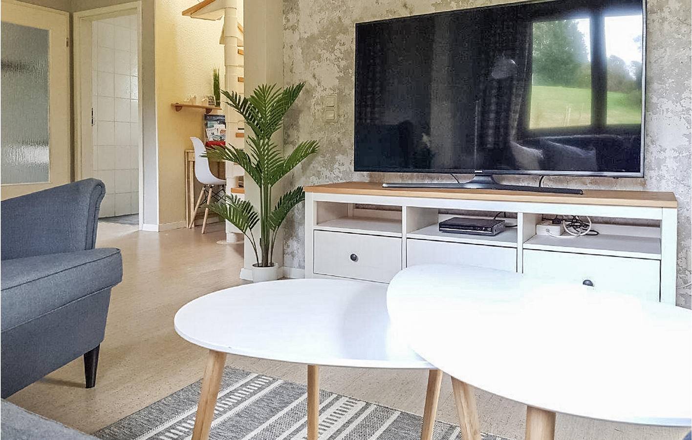 Appartement confortable avec terrasse et parking, à 2 km d'Ibra in Kirchheim, Massif du Knüll