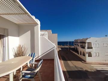 Gîte pour 4 personnes, avec terrasse dans La Isleta del Moro