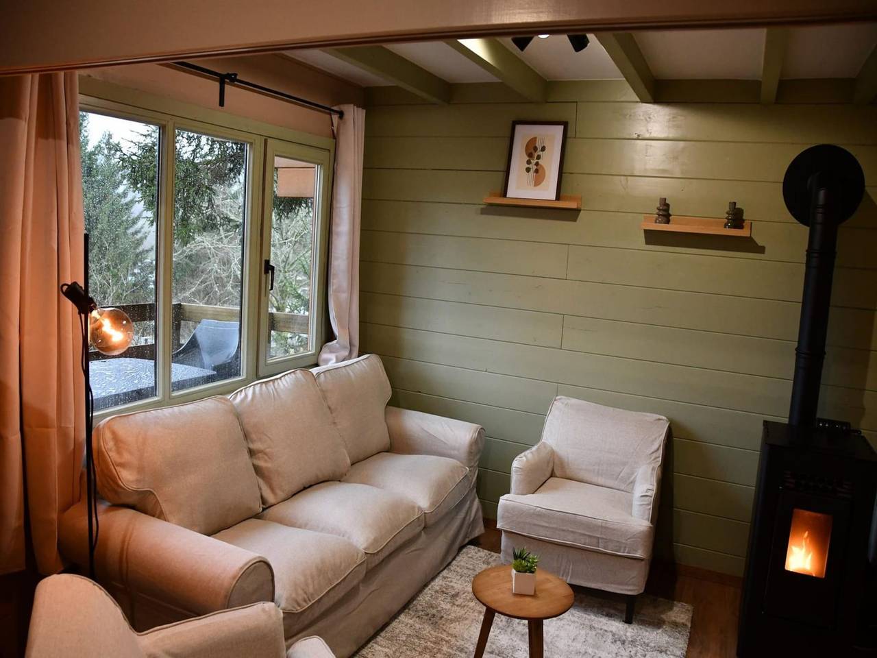 Geheel appartement, Modern chalet in Dochamps met terras in Dochamps, Manhay