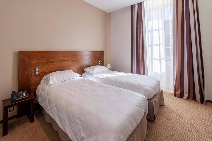 Entire apartment, Luxurious apartment in Saint-Affrique in Saint-Affrique, Parc naturel régional des Grands Causses