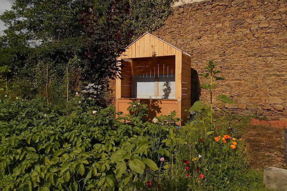 Charming little house 5 minutes from hiking trails in Arlanc, Ambert und Umgebung