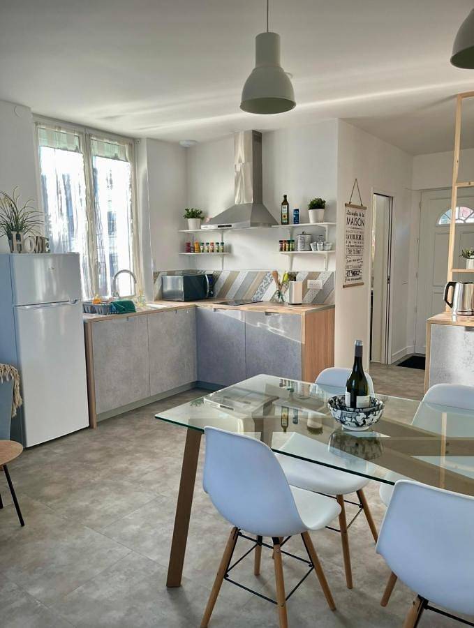Gîte pour 4 personnes, avec terrasse, animaux acceptés à Cravanche - 2