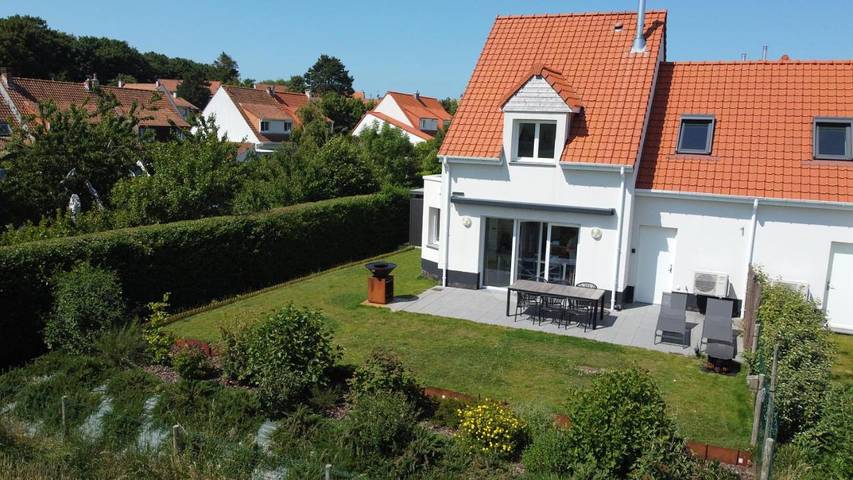 Casa de vacaciones para 8 personas, con vistas además de jardín y terraza - 1