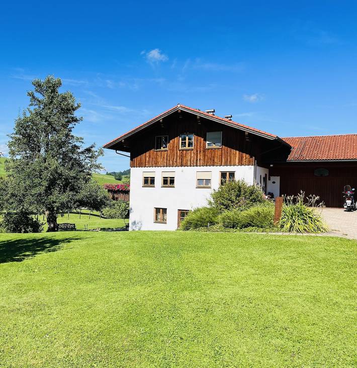 Ferienwohnung für 4 Personen, mit Balkon und Terrasse sowie Garten in Oberstaufen - 2