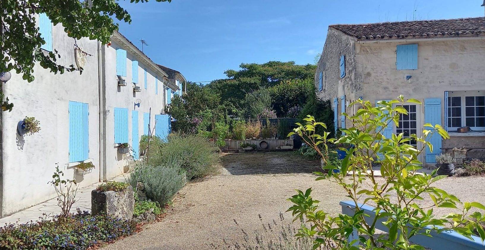 La Maison de Philomène - Chambre Caroline in Corme-Royal, Région de Saintes