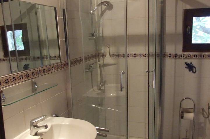 Ferienhaus auf parkähnlichem Privatanwesen mit Pool bei Arles in der Provence in Arles, Mittelmeerküste (Frankreich)