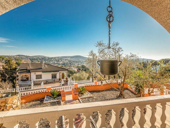 Location de vacances pour 6 personnes, avec piscine ainsi que jardin et terrasse, animaux acceptés à Maçanet de la Selva - 3