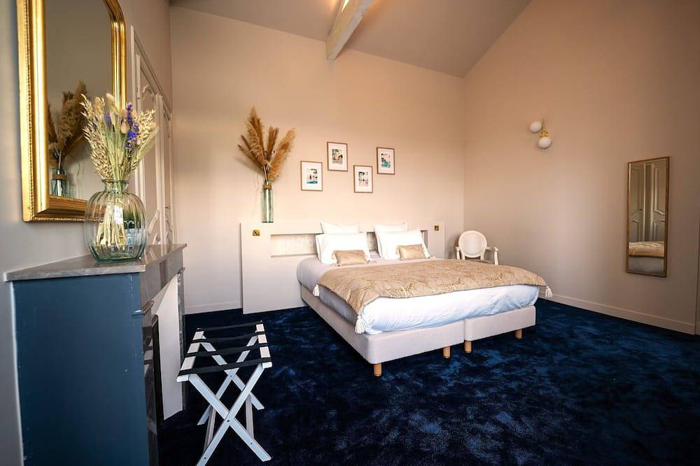 Suite 2 bedrooms King size beds 180x200 in Saint-Sulpice-de-Faleyrens, Libourne region