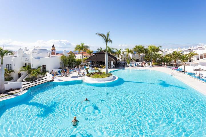 Ferienwohnung für 6 Personen, mit Pool und Balkon - 1