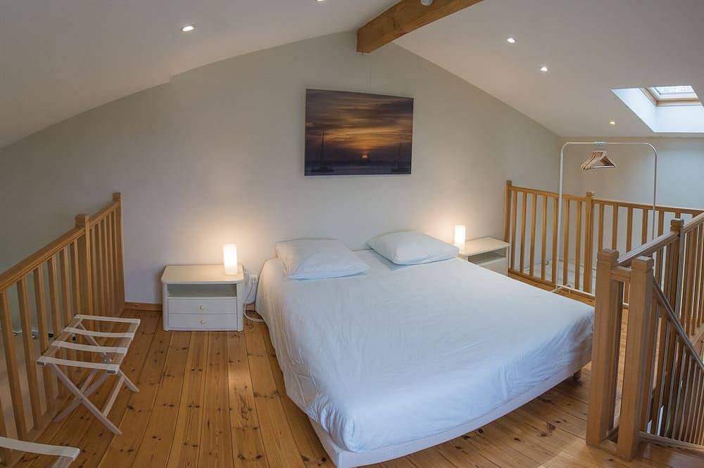 Casa para 6 y un bebé, tranquila y luminosa, cómoda. in Vayres, Región de Libourne