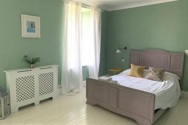 Gîte pour 8 personnes, avec jardin à Puycelsi - 4