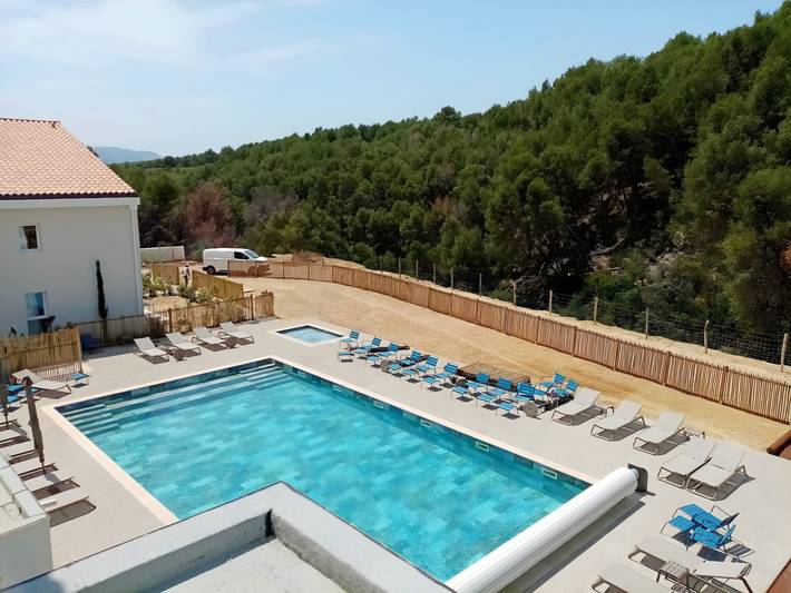 Estudio para 2 personas, con piscina para niños además de piscina y terraza - 1