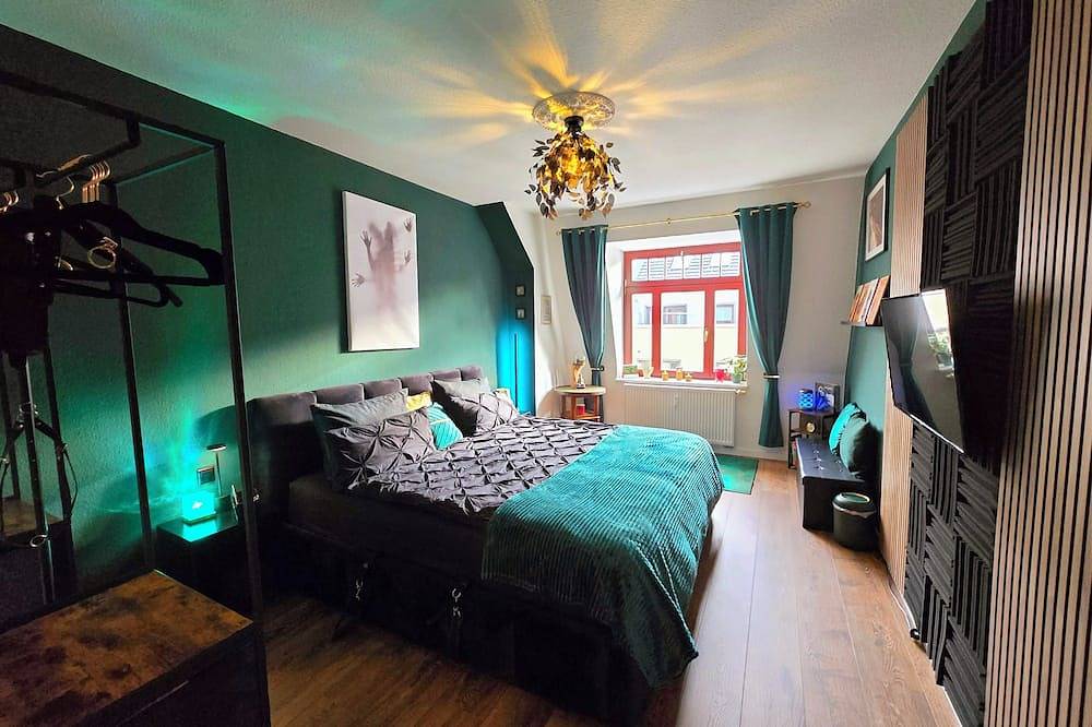 Ganze Wohnung, Fifty Shades of Green P18 Apartment in Dresden-Neustadt, Dresden