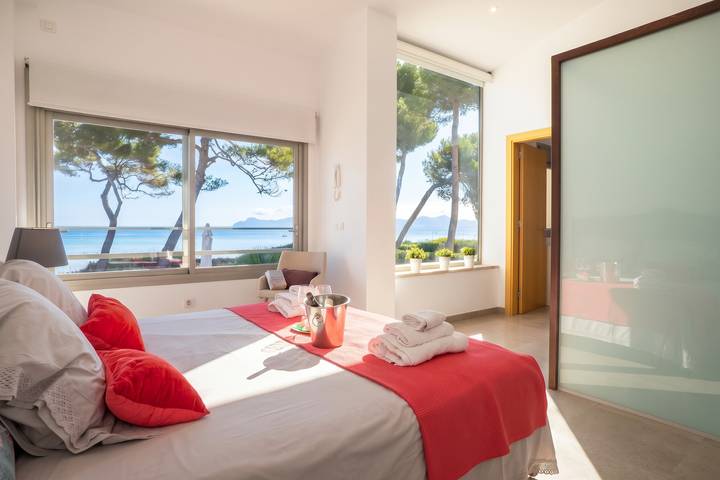 Charmante Villa am Meer in Muro 220 m² in Playa de Muro, Muro